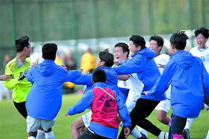 武器大师怎么办啊？SBV精英队史首次荷甲客场击败阿贾克斯（武器大师如何应对？SBV精英荷甲队史首次客场击败阿贾克斯）