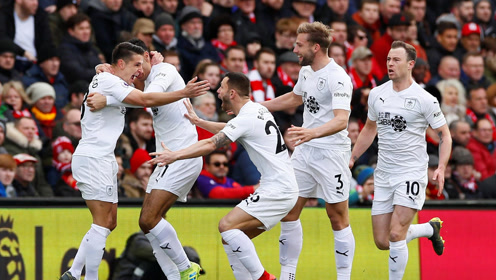 U17世界杯亚洲9队小组赛表现：日韩朝乌出线，印尼等5队出局（U17世少赛亚洲9队战况：日韩朝乌晋级，印尼等5队止步小组赛）