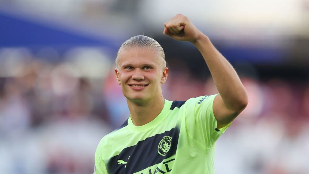 小孔塞桑被换下情绪激动不是因为斯帕莱蒂，是因摄影师险些绊倒他（小孔塞桑被换下情绪激动，因摄影师差点绊倒他而非斯帕莱蒂）